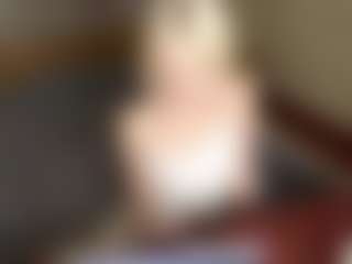 LaraKonzen's Live Sex Cam Show