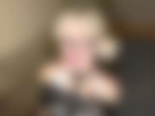 LaraKonzen's Live Sex Cam Show