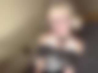 LaraKonzen's Live Sex Cam Show