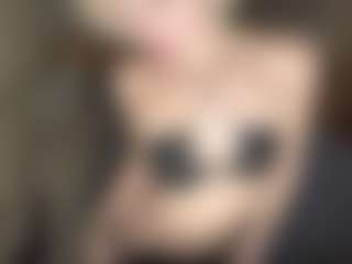 LaraKonzen's Live Sex Cam Show
