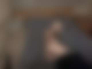 LaraKonzen's Live Sex Cam Show
