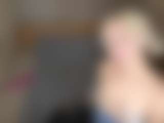 LaraKonzen's Live Sex Cam Show