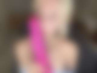 LaraKonzen's Live Sex Cam Show