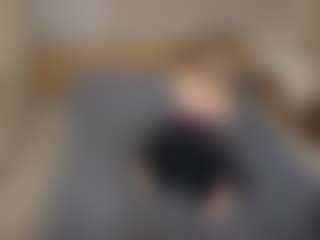 LaraKonzen's Live Sex Cam Show
