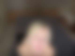 LaraKonzen's Live Sex Cam Show