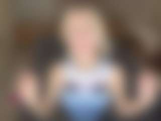 LaraKonzen's Live Sex Cam Show