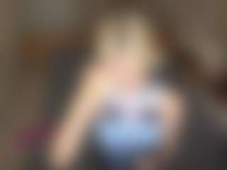 LaraKonzen's Live Sex Cam Show