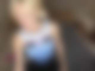 LaraKonzen's Live Sex Cam Show