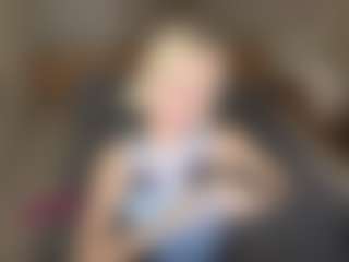 LaraKonzen's Live Sex Cam Show