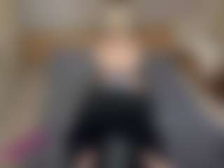 LaraKonzen's Live Sex Cam Show