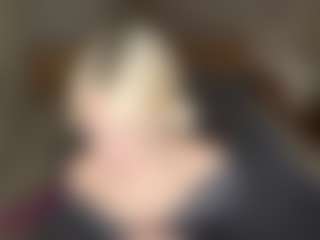 LaraKonzen's Live Sex Cam Show