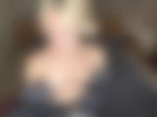 LaraKonzen's Live Sex Cam Show