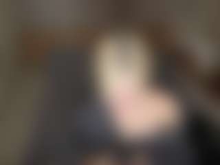 LaraKonzen's Live Sex Cam Show