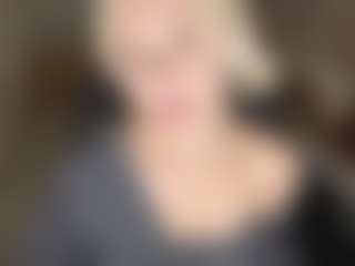 LaraKonzen's Live Sex Cam Show