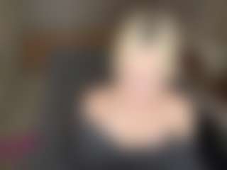 LaraKonzen's Live Sex Cam Show