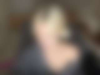 LaraKonzen's Live Sex Cam Show