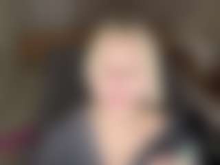 Live cam show with LaraKonzen - Butt Plug on CamSodaAdn
