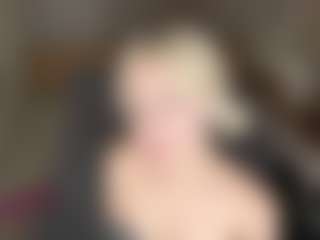 LaraKonzen's Live Sex Cam Show