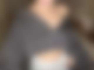 LaraKonzen's Live Sex Cam Show