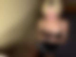 LaraKonzen's Live Sex Cam Show