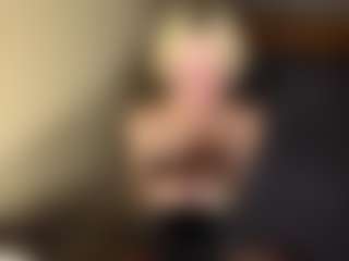 LaraKonzen's Live Sex Cam Show