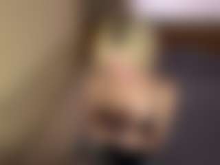 LaraKonzen's Live Sex Cam Show
