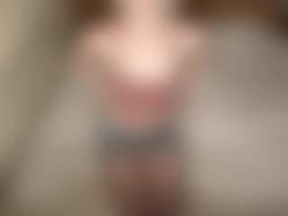 Live cam show with LaraKonzen - Nipple Piercings on Dare Cams