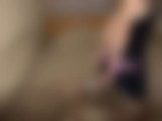 Live cam show with LaraKonzen - Flashing on Camsoda