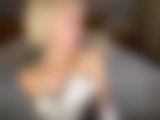 LaraKonzen's Live Sex Cam Show