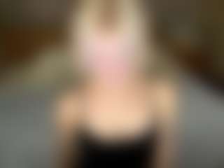 Show de cam en vivo con LaraKonzen - Anal en Camsoda