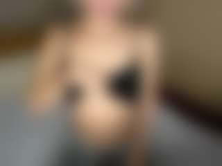 LaraKonzen's Live Sex Cam Show