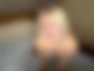 LaraKonzen's Live Sex Cam Show