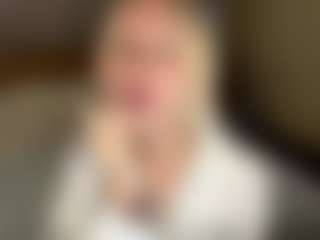 LaraKonzen's Live Sex Cam Show