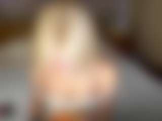 LaraKonzen's Live Sex Cam Show