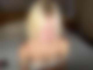 LaraKonzen's Live Sex Cam Show