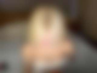 LaraKonzen's Live Sex Cam Show