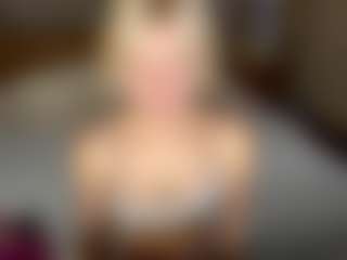 LaraKonzen's Live Sex Cam Show