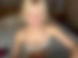 LaraKonzen's Live Sex Cam Show