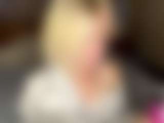 LaraKonzen's Live Sex Cam Show