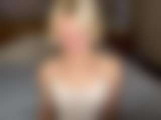 LaraKonzen's Live Sex Cam Show