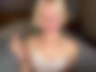 LaraKonzen's Live Sex Cam Show