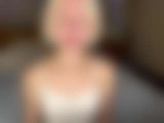 LaraKonzen's Live Sex Cam Show