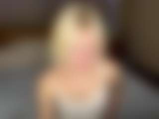 LaraKonzen's Live Sex Cam Show