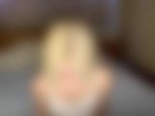 Live cam show with LaraKonzen - Genital Piercings on Soda Cam
