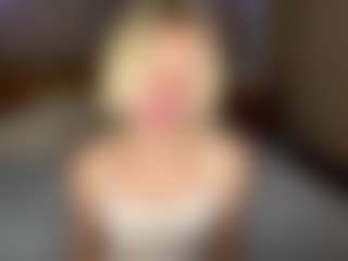 LaraKonzen's Live Sex Cam Show