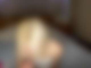 LaraKonzen's Live Sex Cam Show