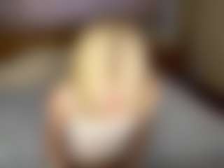 Live cam show with LaraKonzen - Butt Plug on Gym Cam Girls