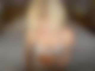 LaraKonzen's Live Sex Cam Show