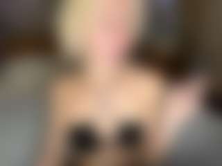 LaraKonzen's Live Sex Cam Show