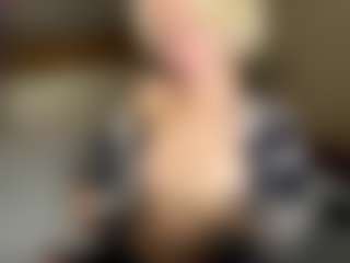 LaraKonzen's Live Sex Cam Show
